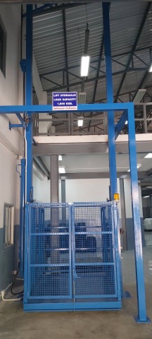 ลิฟท์ขนของระบบไฮดรอลิค