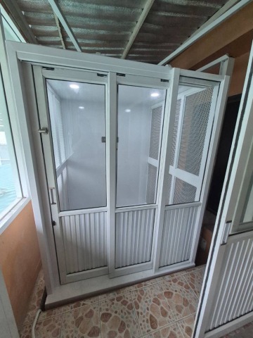 ติดตั้งลิฟท์ไฮดรอลิคโดยสาร